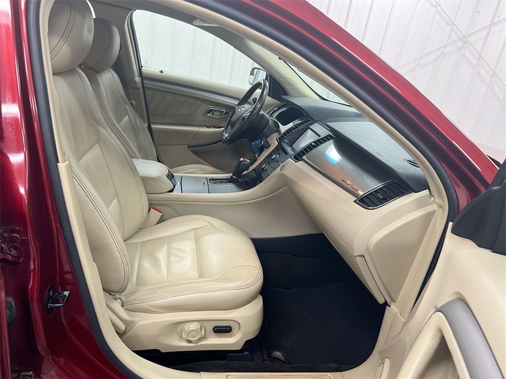 Used 2013 Ford Taurus SEL image 20