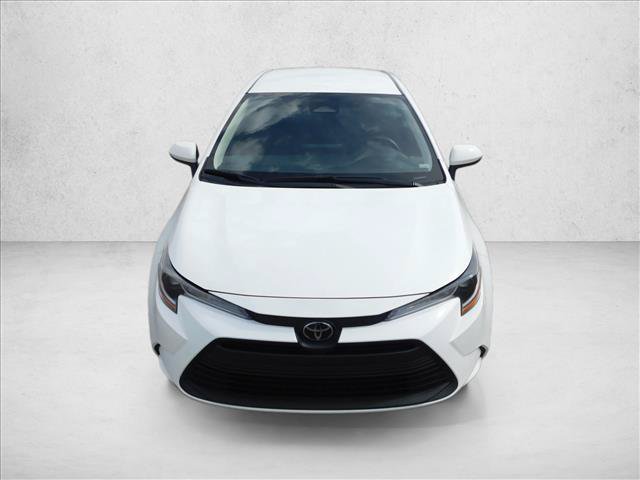 Used 2025 Toyota Corolla LE FWD image 3