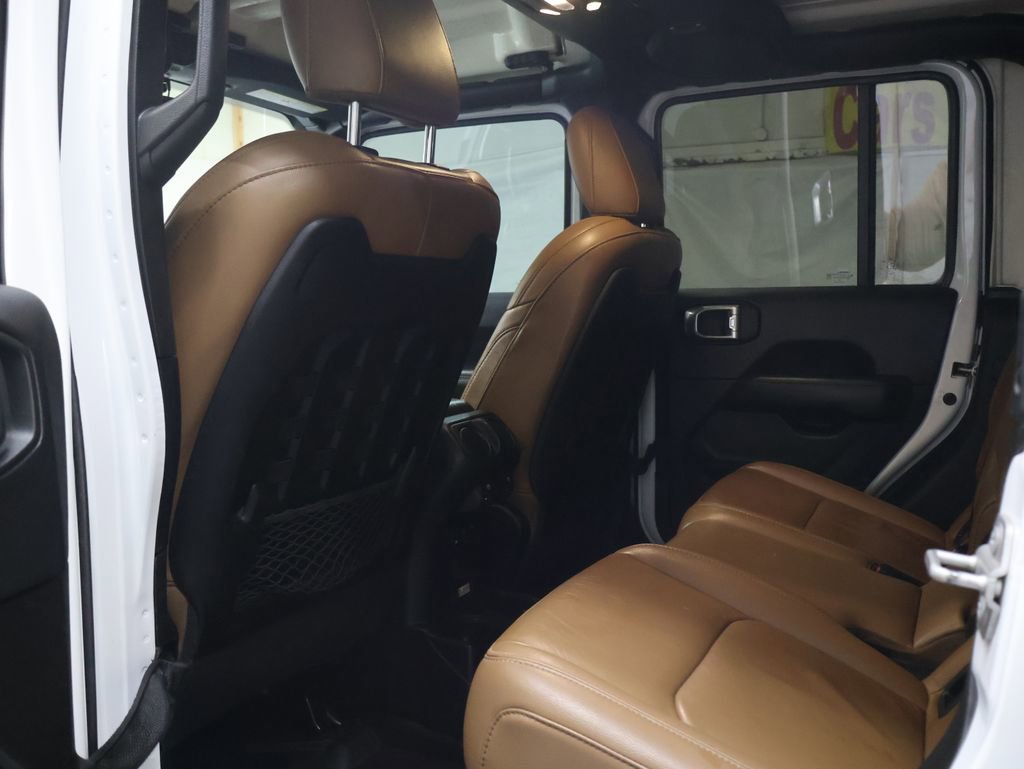 Used 2021 Jeep Gladiator Rubicon w/ Uconnect 4C Nav & Sound Group AWD/4WD image 15