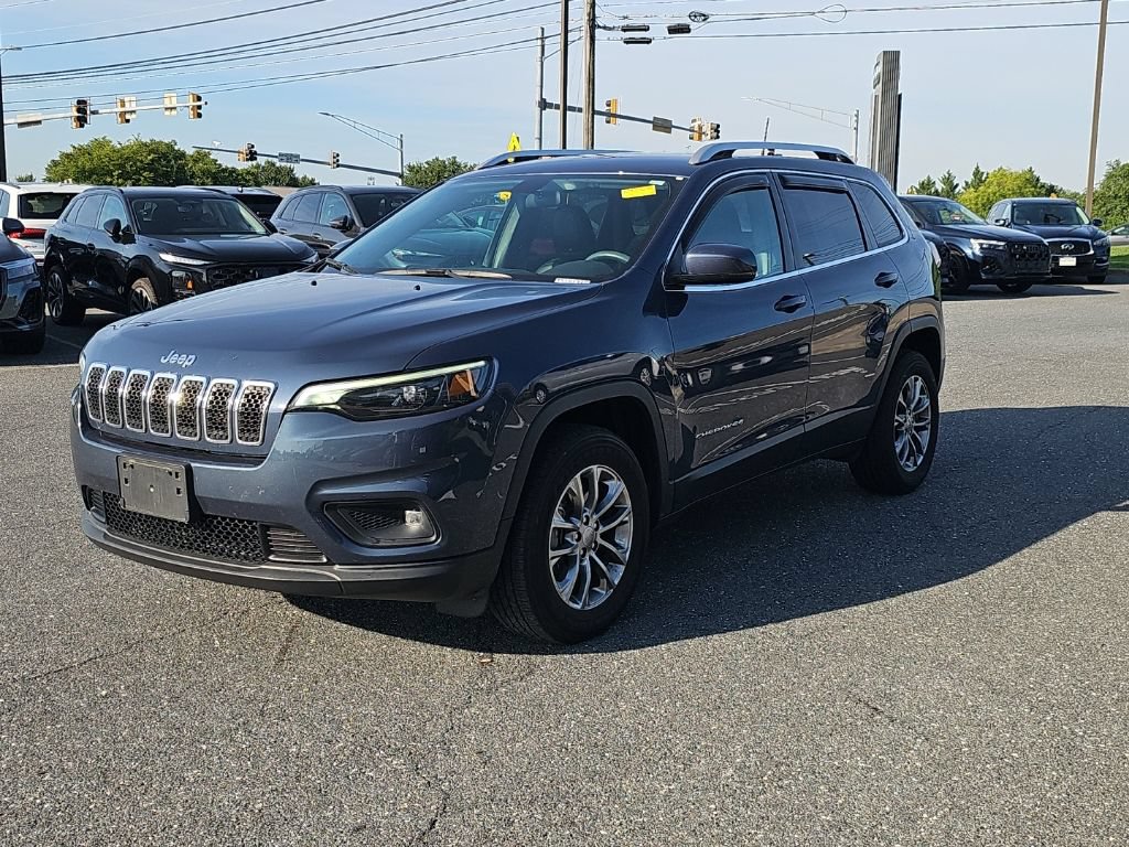 Used 2020 Jeep Cherokee Latitude Plus w/ Cold Weather Group AWD/4WD image 16