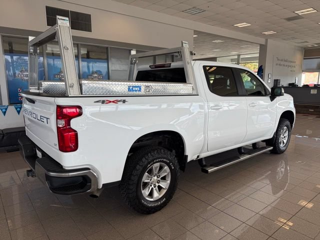 Used 2022 Chevrolet Silverado 1500 LT AWD/4WD image 3