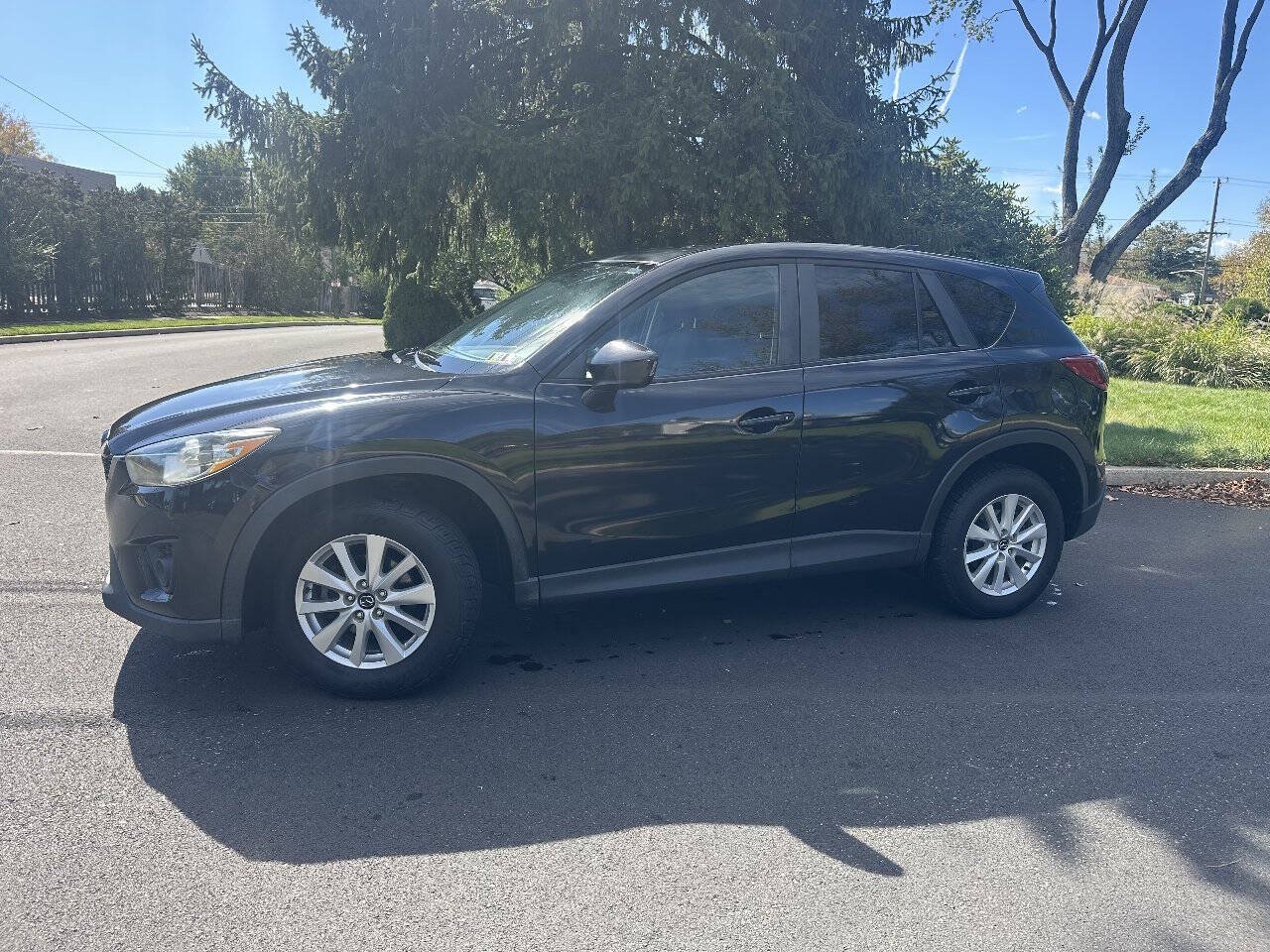 Used 2013 MAZDA CX-5 Touring w/ Bose & Moonroof Pkg FWD image 4