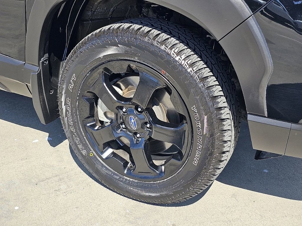 Certified 2025 Subaru Forester Wilderness w/ Convenience Package image 9