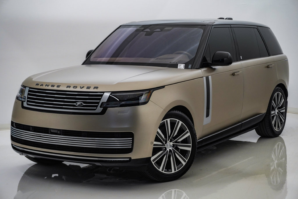 Used 2023 Land Rover Range Rover SV AWD/4WD image 3