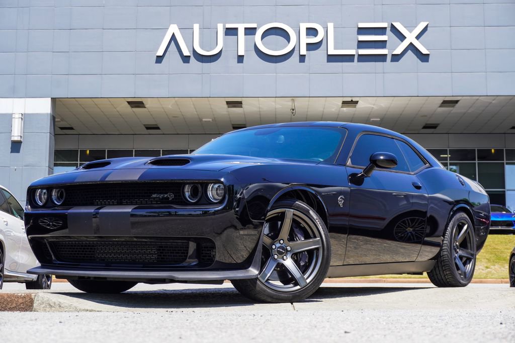 Used 2022 Dodge Challenger SRT Hellcat Redeye RWD image 1