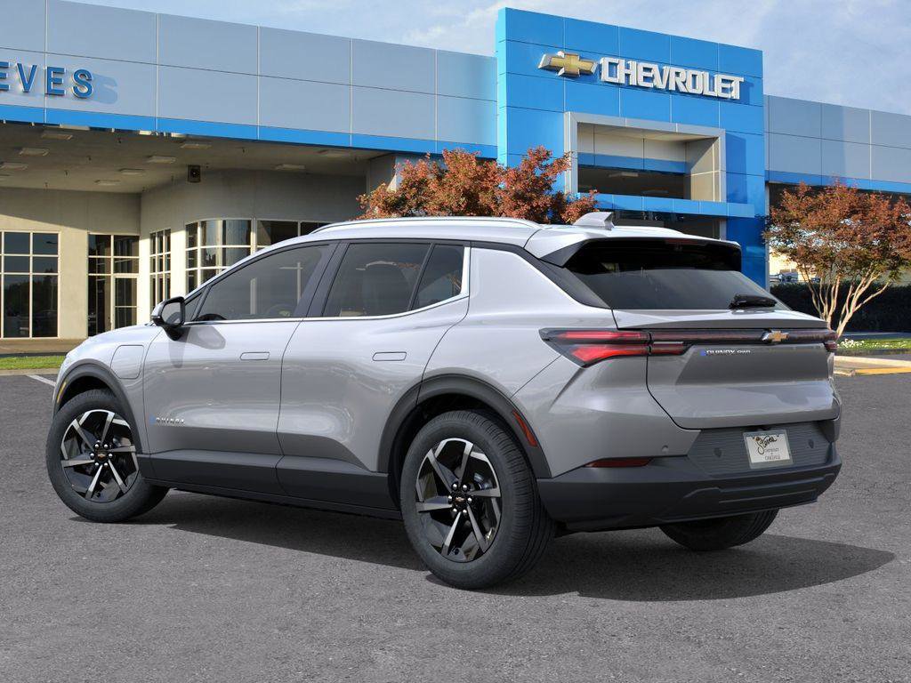 New 2026 Chevrolet Equinox EV LT image 3