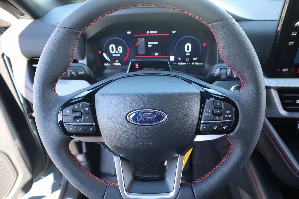 New 2026 Ford Explorer ST-Line w/ ST-Line Street Pack image 3