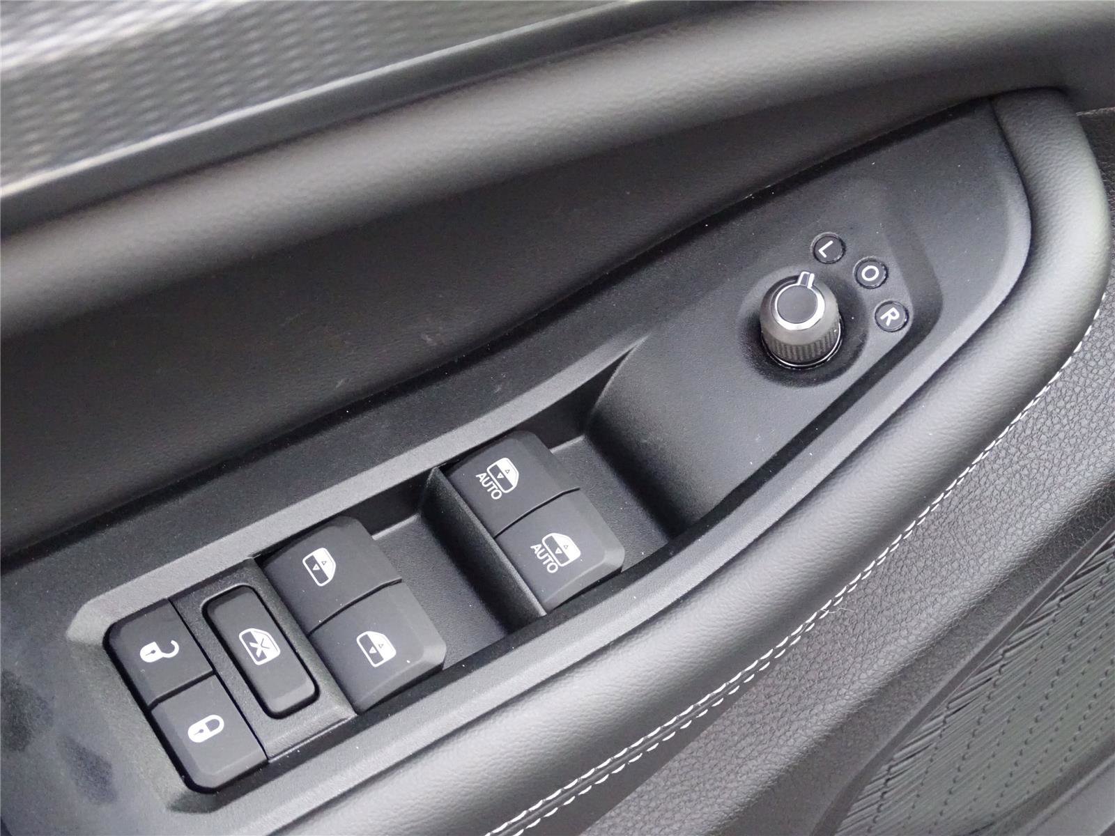 Used 2025 Jeep Grand Cherokee L Altitude image 25