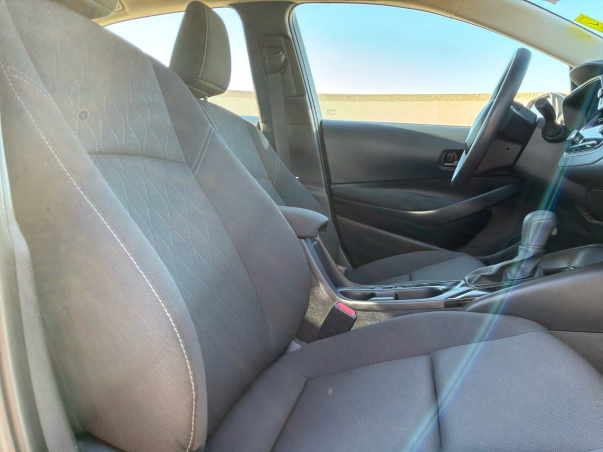 Used 2025 Toyota Corolla LE w/ LE Premium Package FWD image 21