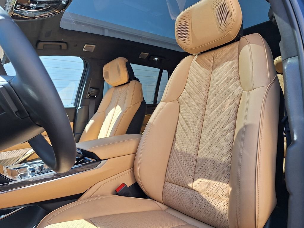 New 2025 Cadillac Escalade IQ Luxury 2 image 22