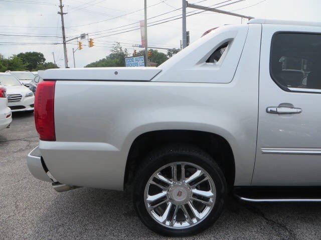 Used 2013 Cadillac Escalade EXT Luxury AWD/4WD image 52