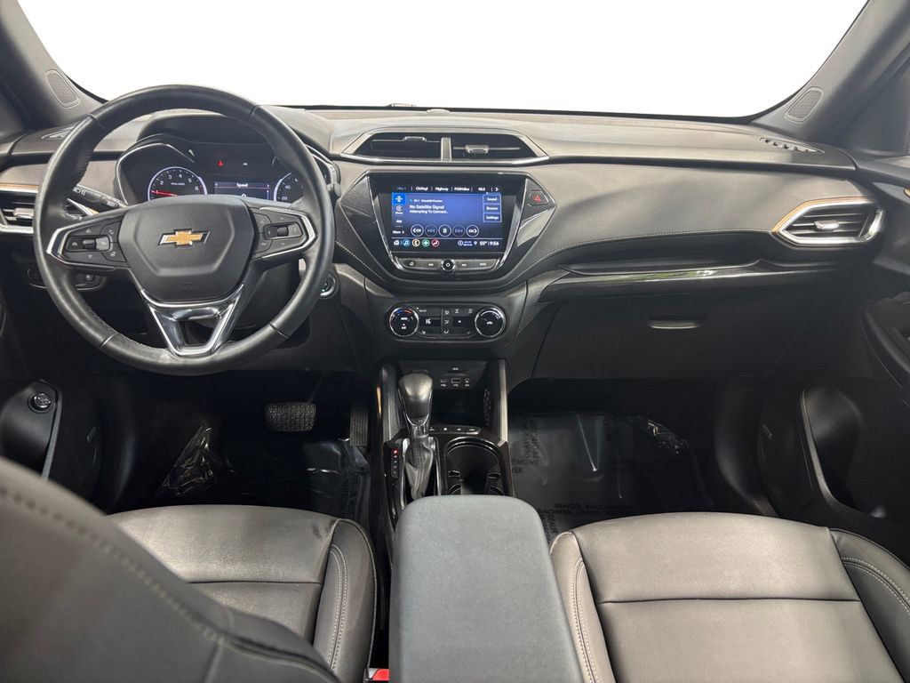 Used 2023 Chevrolet TrailBlazer ACTIV w/ Sun and Liftgate Package AWD/4WD image 10