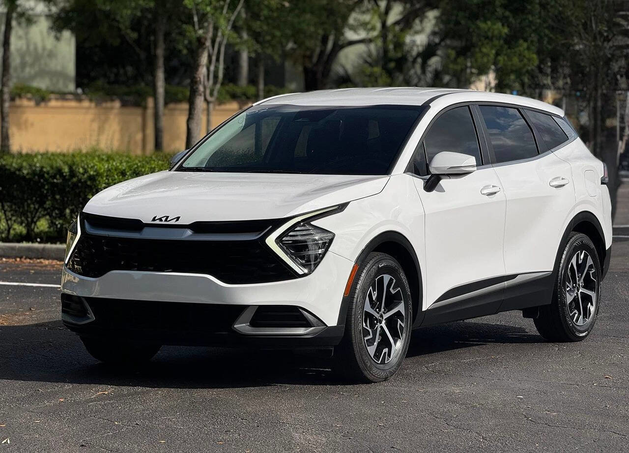 Used 2025 Kia Sportage EX image 1