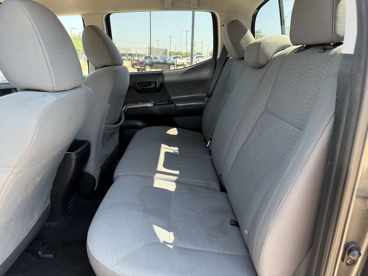 Used 2018 Toyota Tacoma SR5 RWD image 25