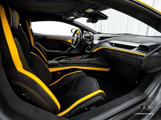 Used 2024 Lamborghini Revuelto AWD/4WD image 46