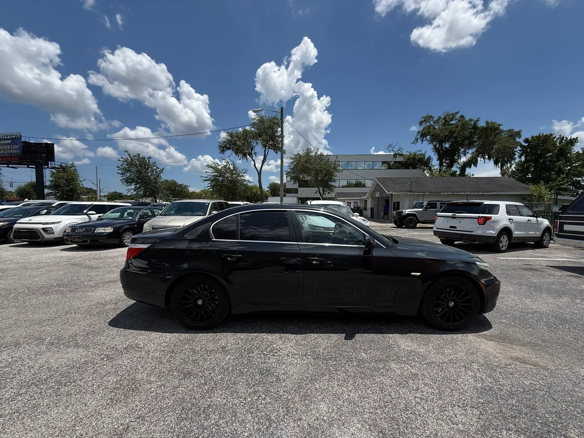 Used 2010 BMW 535i Sedan RWD image 4