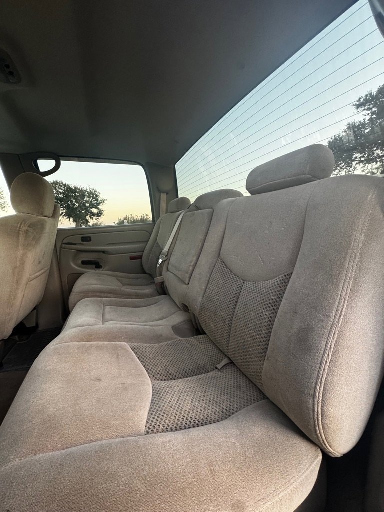 Used 2004 Chevrolet Silverado 3500 2WD Crew Cab w/ Heavy-Duty Power Package image 12