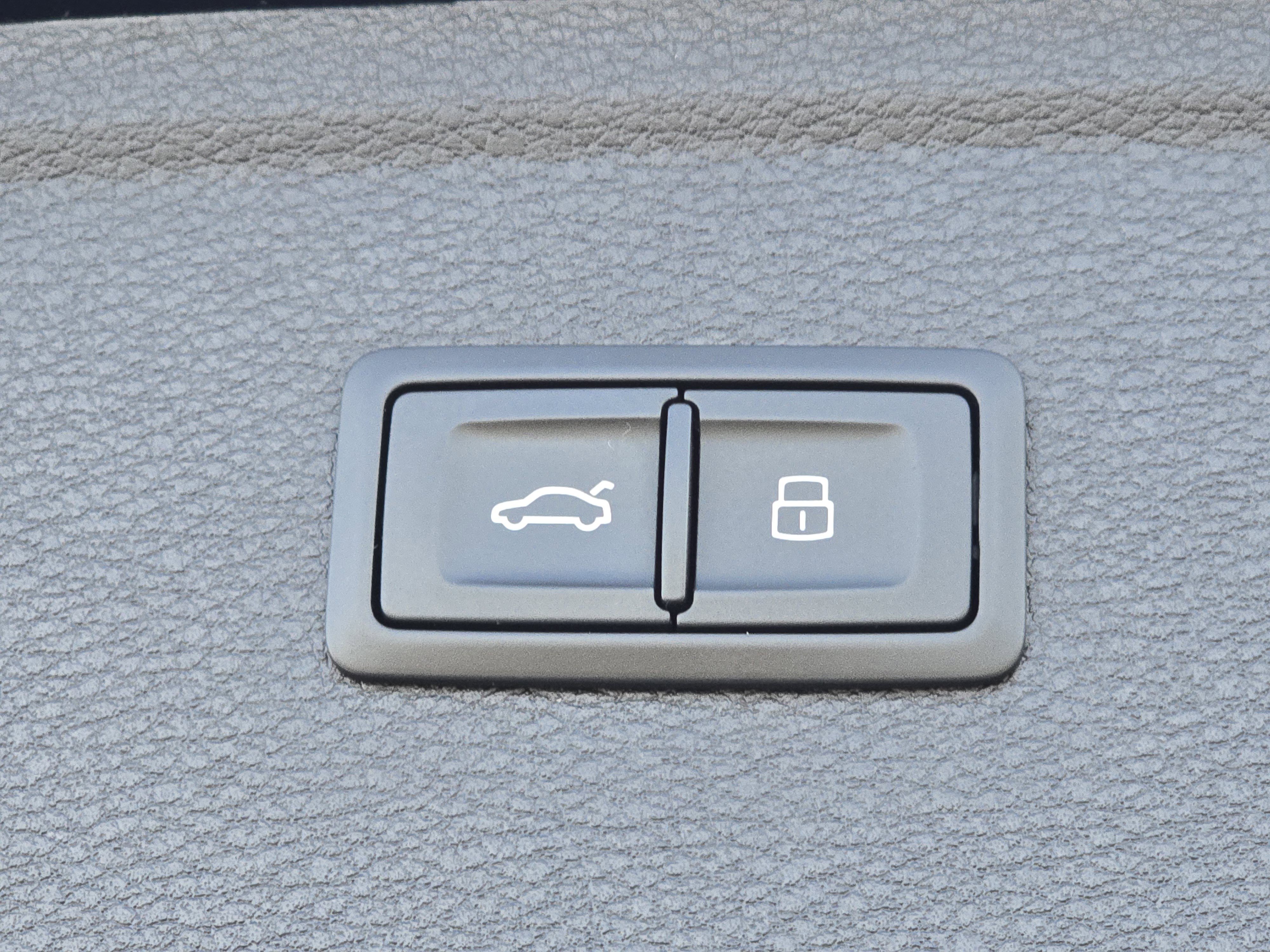 Used 2021 Audi Q5 Premium Plus w/ Premium Plus Package image 18