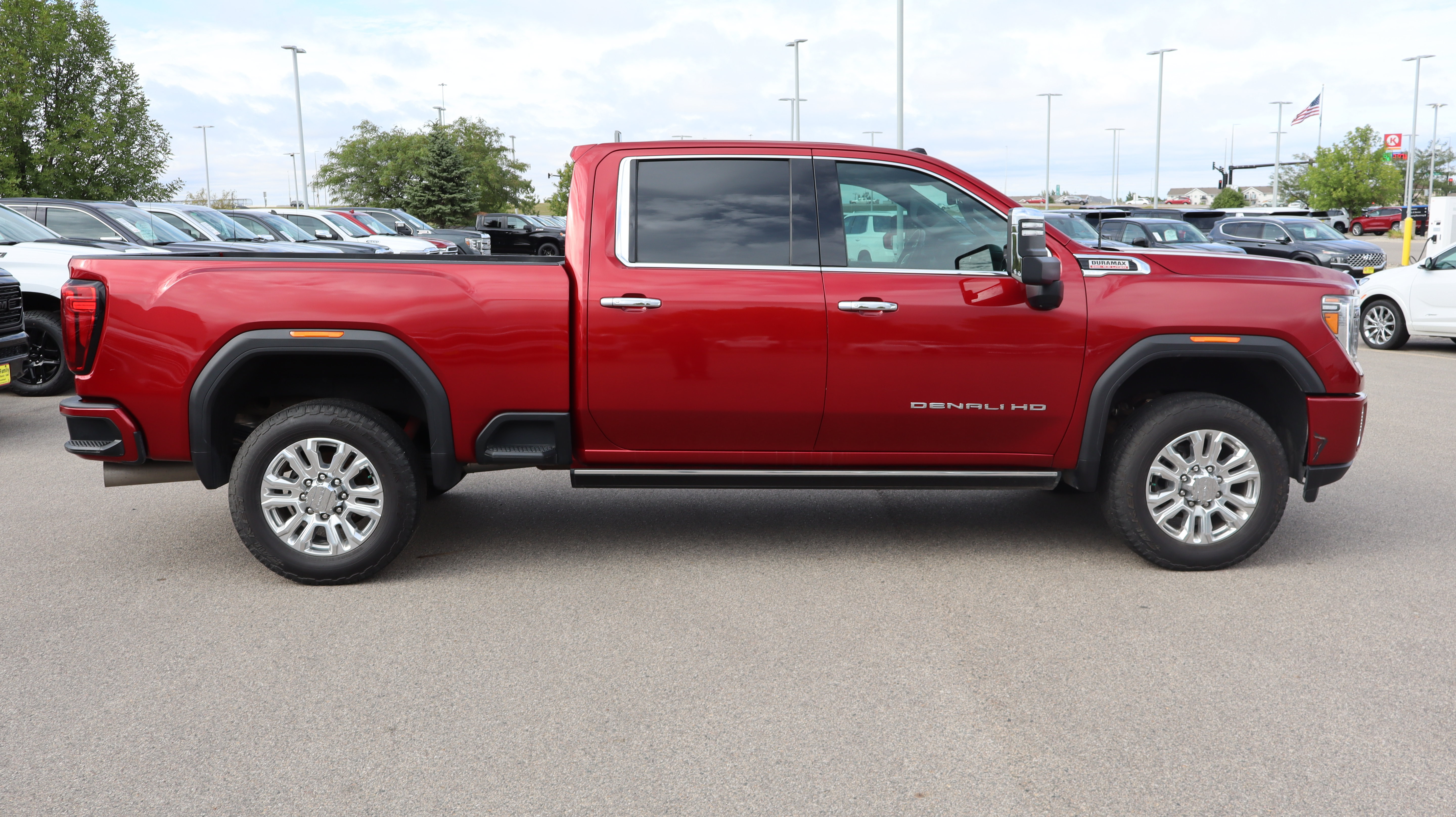 Certified 2023 GMC Sierra 2500 Denali w/ Denali Ultimate Package AWD/4WD image 8