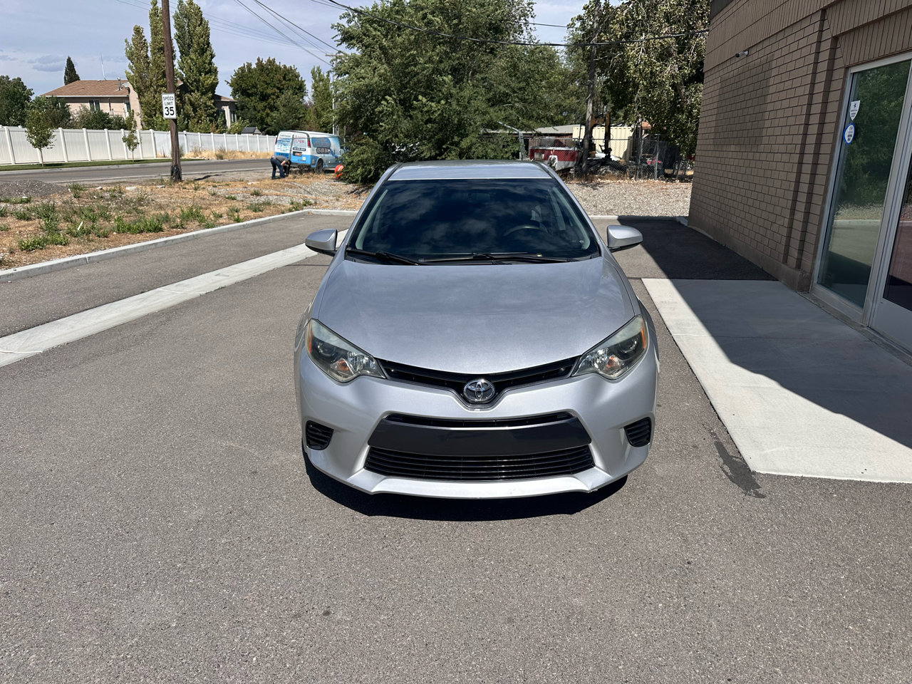 Used 2015 Toyota Corolla LE image 2