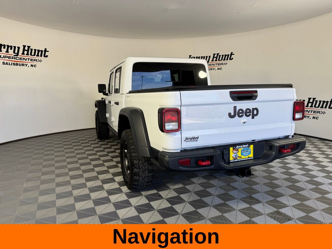Used 2022 Jeep Gladiator Rubicon w/ Cold Weather Group AWD/4WD image 9