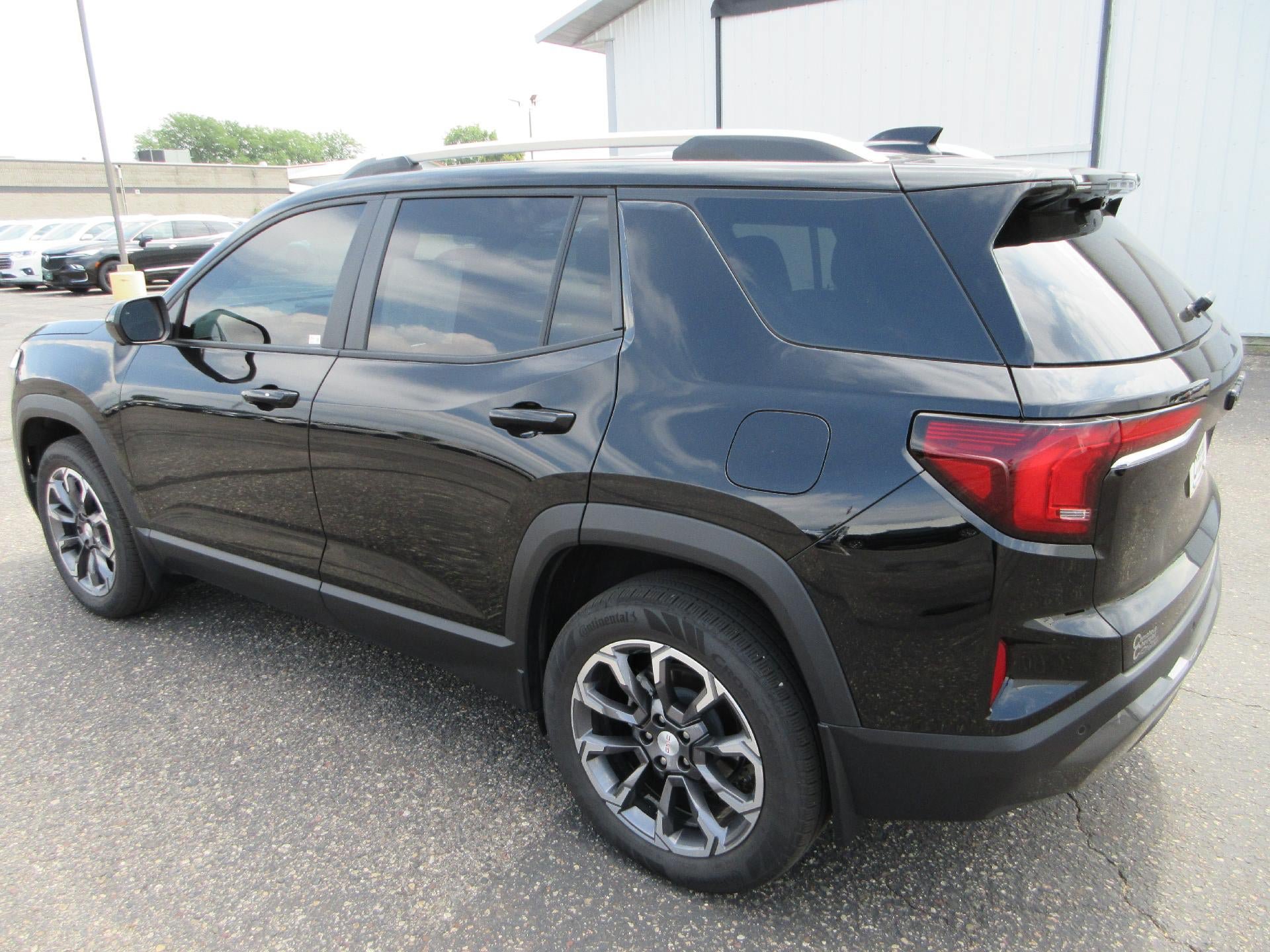 Certified 2025 GMC Terrain Elevation w/ Elevation Premium Package AWD/4WD image 7