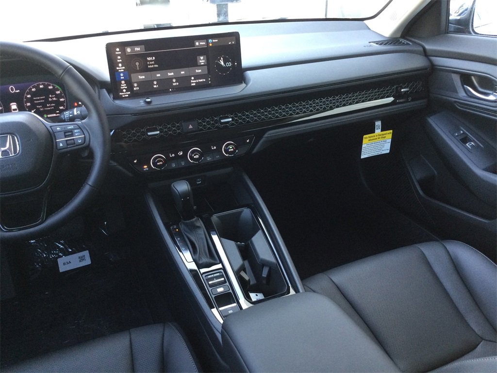 New 2025 Honda Accord EX-L image 17
