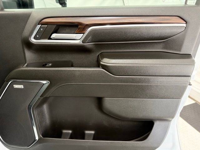 Used 2024 GMC Sierra 3500 SLT w/ SLT Premium Package image 24