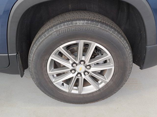 Used 2023 Chevrolet Traverse LT image 33