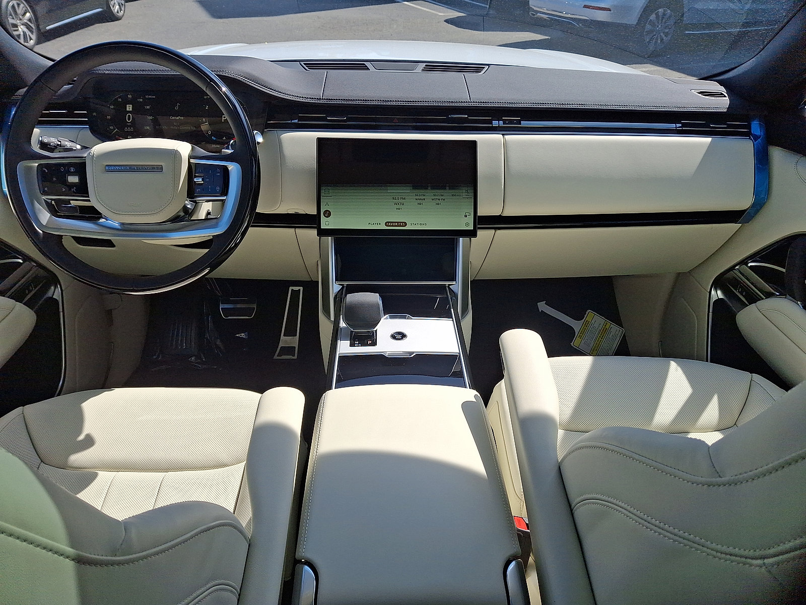 New 2026 Land Rover Range Rover SE AWD/4WD image 13