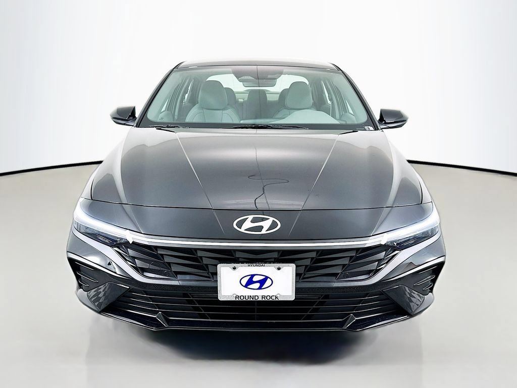 New 2026 Hyundai Elantra SE w/ Cargo Package FWD image 2
