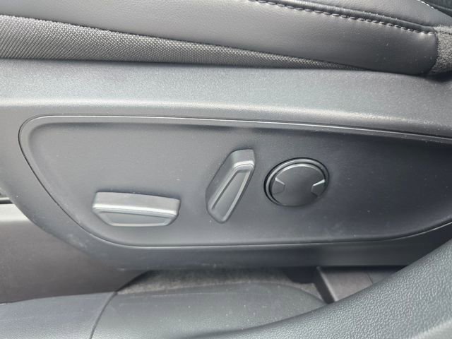 New 2025 Ford Escape SE w/ Class II Trailer Tow Package image 21