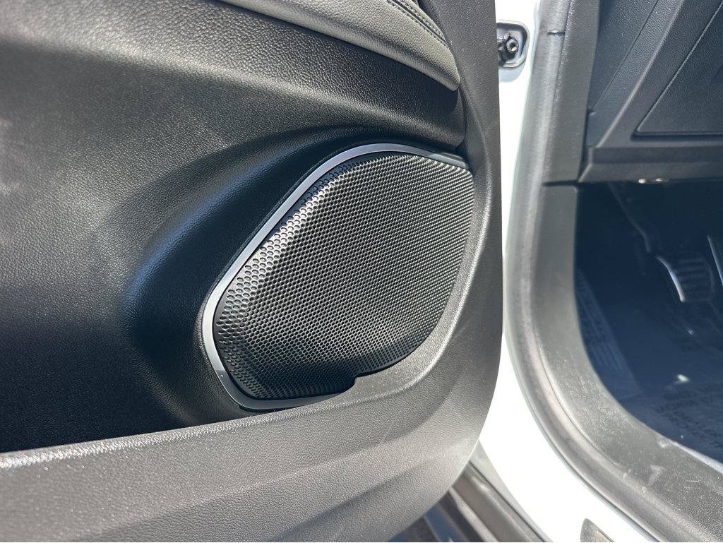 Used 2023 Alfa Romeo Stelvio Sprint RWD image 35