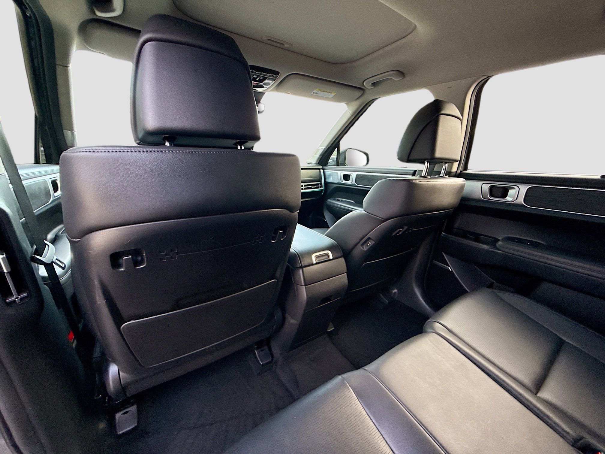 Used 2024 Hyundai Santa Fe Limited image 23