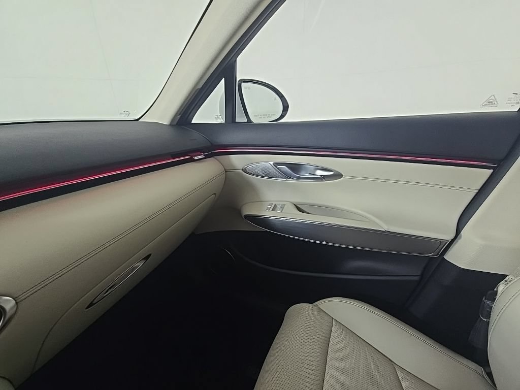New 2027 Genesis GV70 2.5T Select AWD/4WD image 23