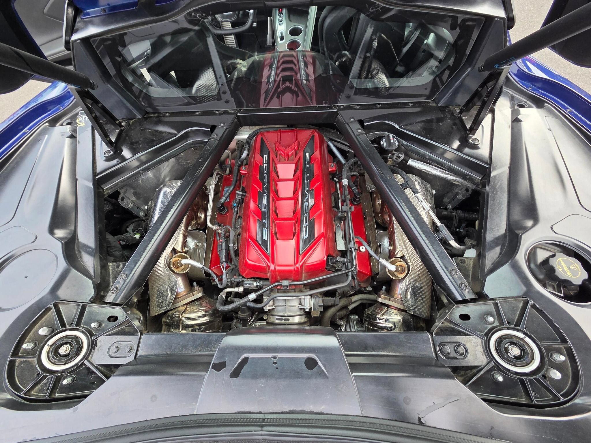 Used 2026 Chevrolet Corvette Stingray Coupe w/ Battery Protection Package RWD image 9