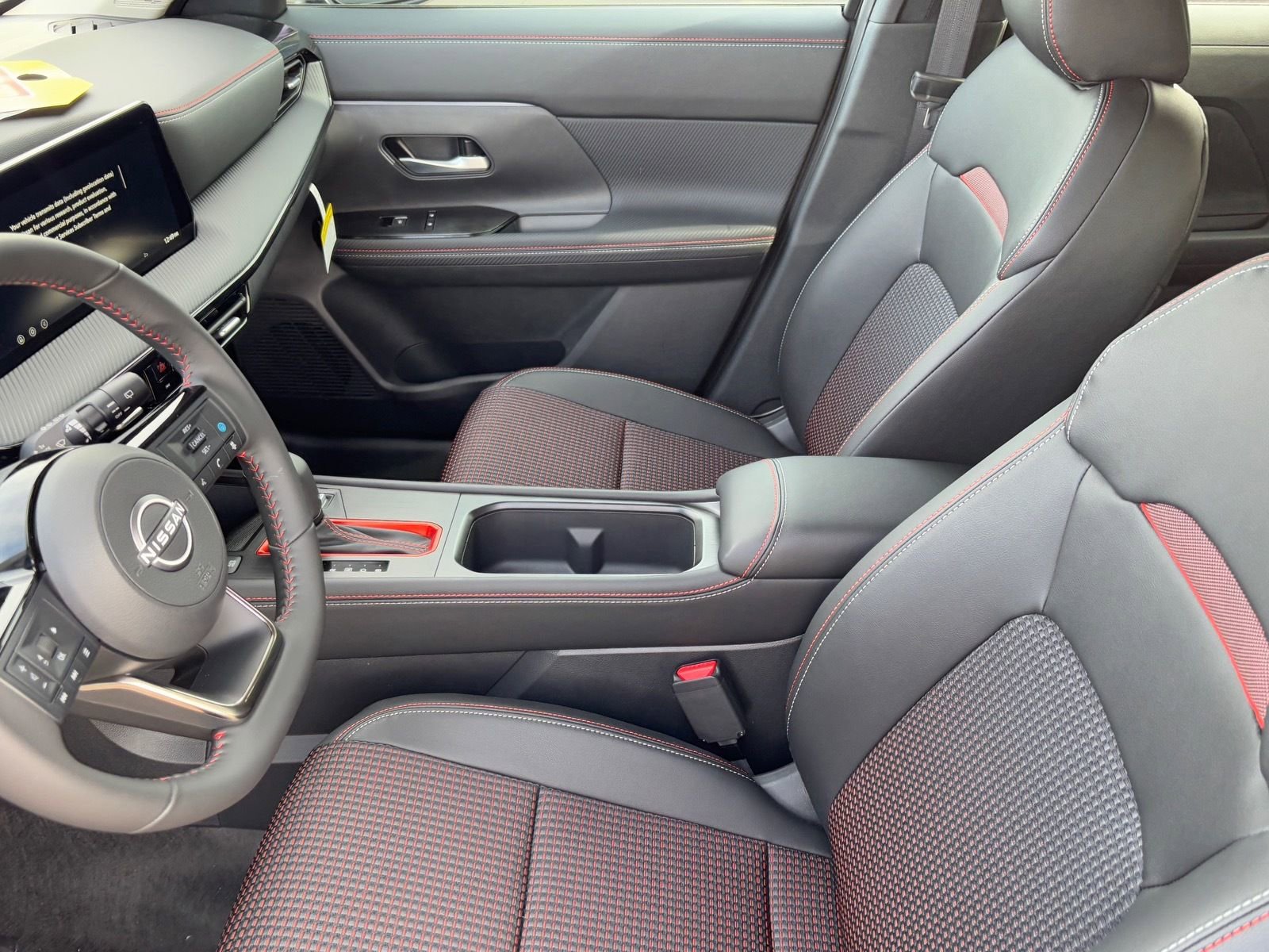 New 2026 Nissan Kicks SR w/ Cold Weather Package image 19