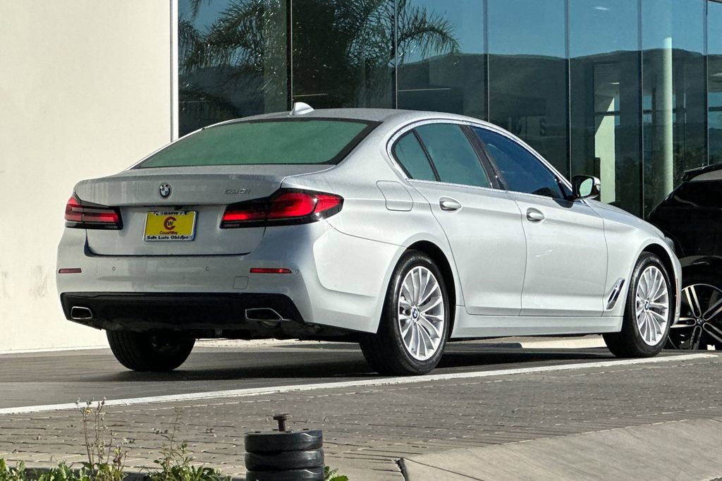 Used 2021 BMW 530i w/ Premium Package video 3