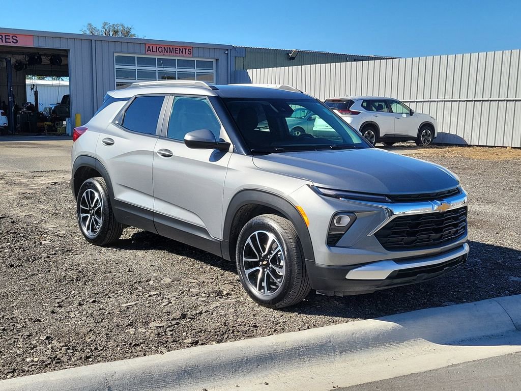 Used 2024 Chevrolet TrailBlazer LT w/ LT Cold Weather Package image 37