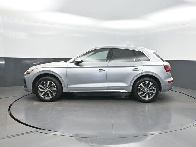 Used 2021 Audi Q5 2.0T Premium w/ Convenience Package image 2