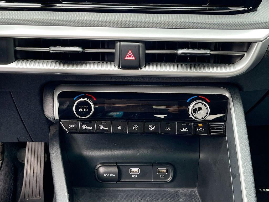 Certified 2022 Kia K5 LXS AWD/4WD image 24