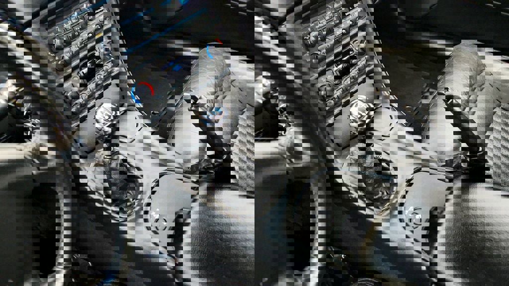 Used 2000 Chevrolet Corvette Convertible w/ Memory Pkg RWD image 16