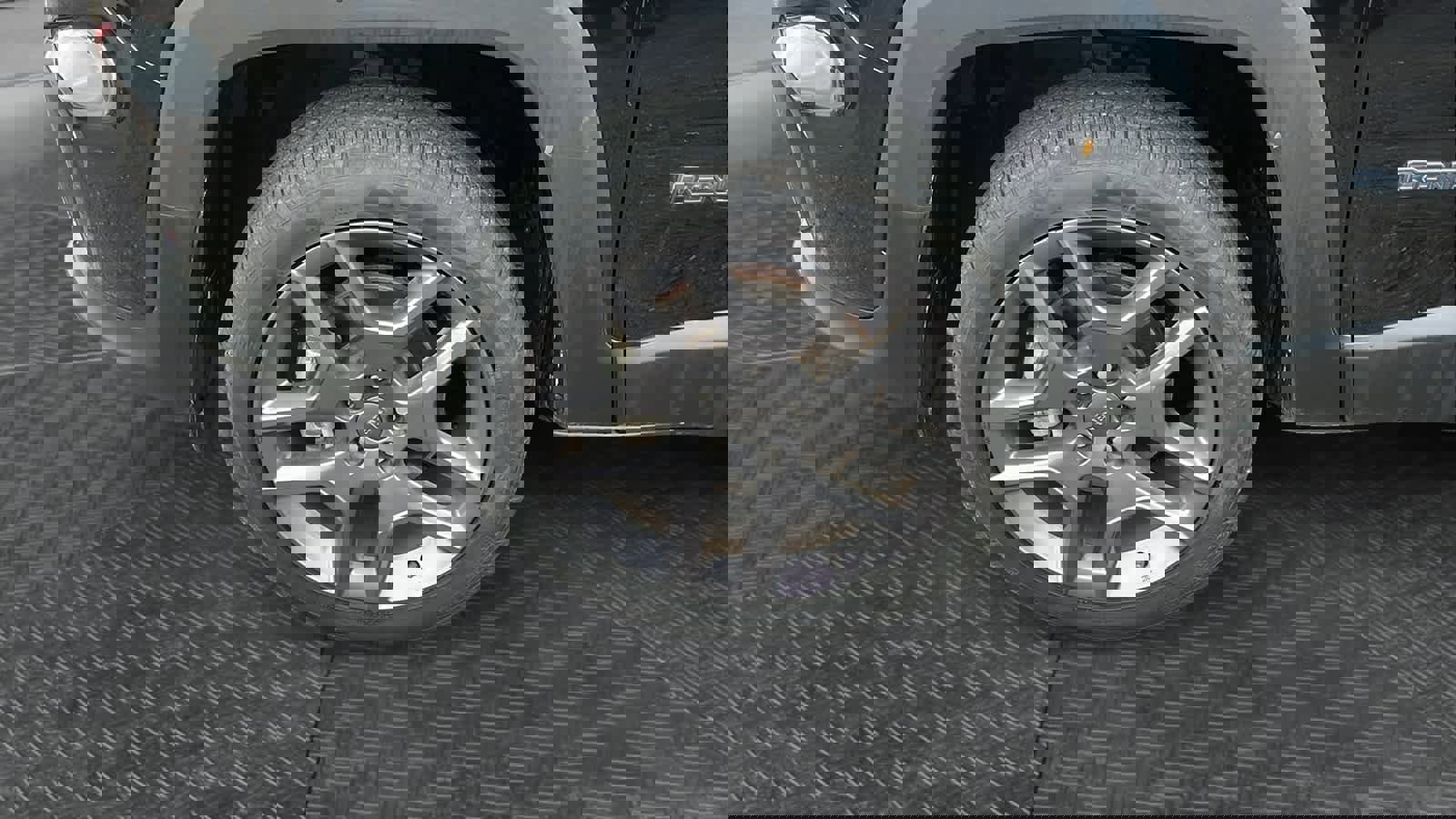 Used 2021 Jeep Renegade Latitude image 9