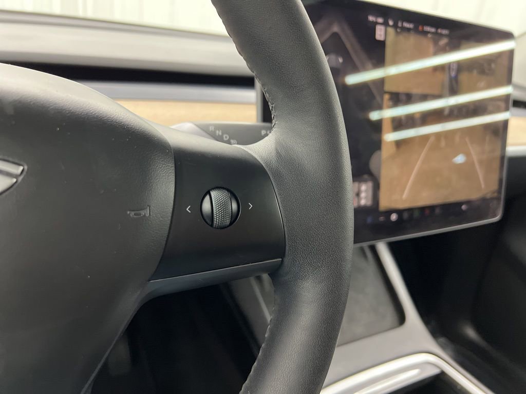 Used 2023 Tesla Model Y Long Range image 21