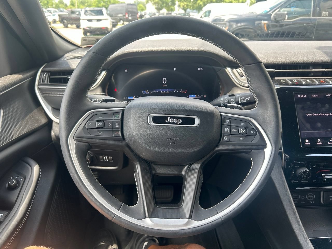 Used 2023 Jeep Grand Cherokee L Laredo AWD/4WD image 18