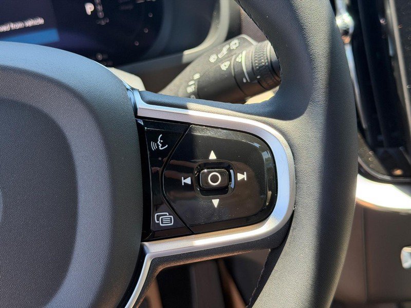New 2026 Volvo XC90 T8 Plus w/ Protection Package AWD/4WD image 12