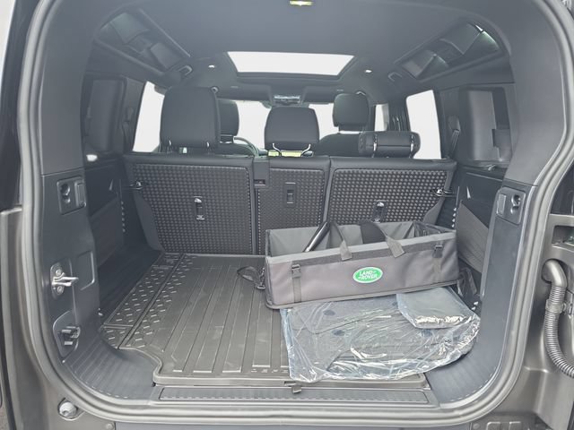 New 2026 Land Rover Defender 110 S AWD/4WD image 10