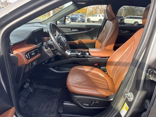 Certified 2023 Lincoln Nautilus Reserve image 12