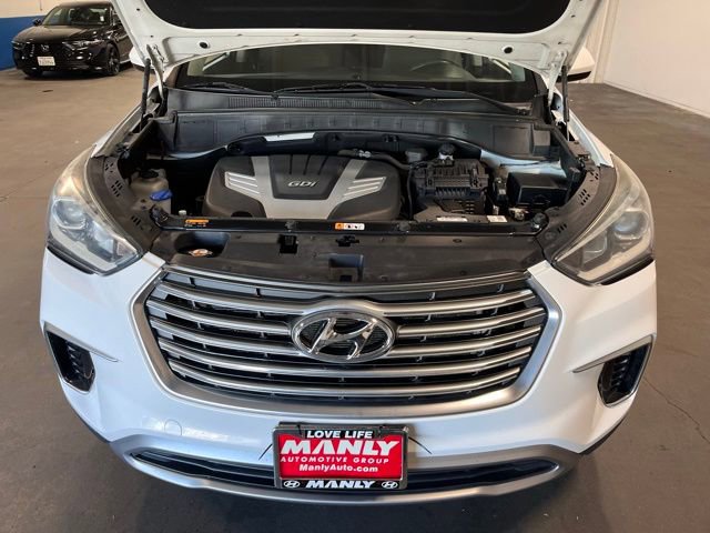 Used 2017 Hyundai Santa Fe SE image 8