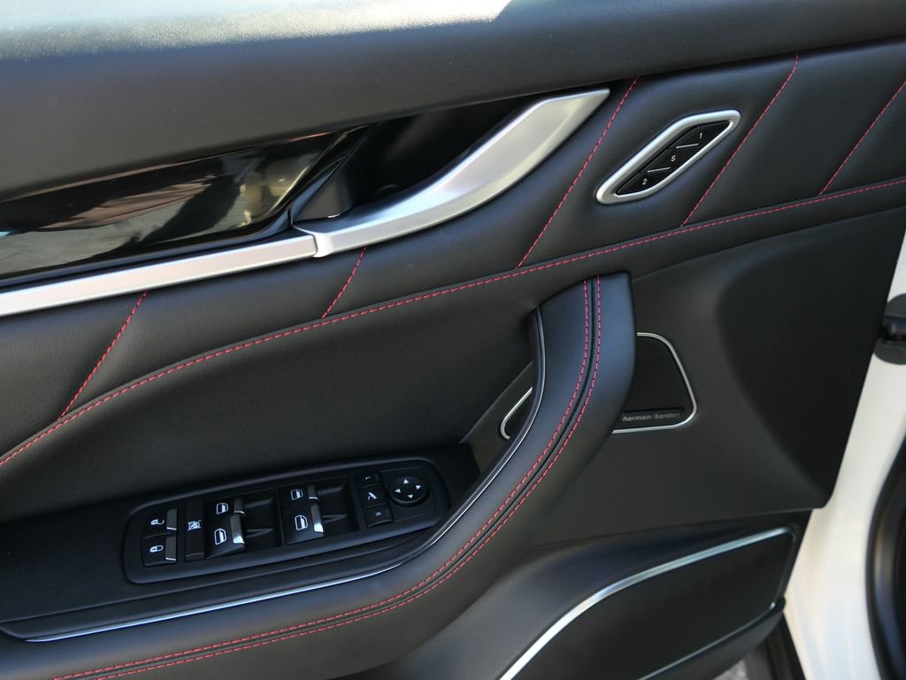 Used 2024 Maserati Levante GT Ultima AWD/4WD image 16